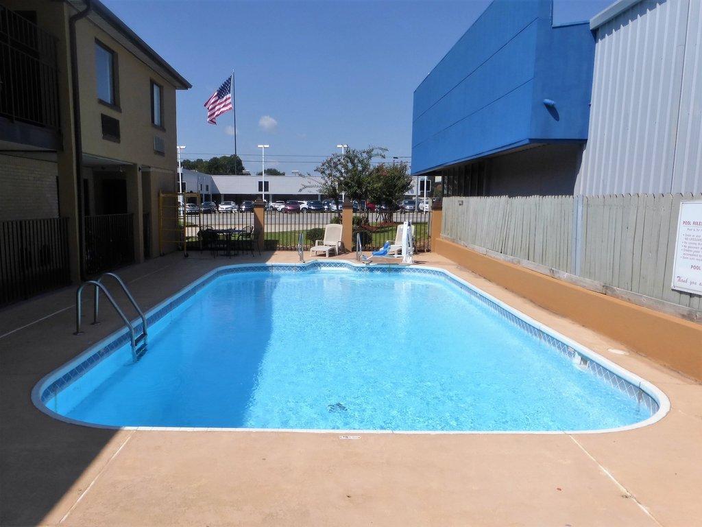 Red Roof Inn מאסל שולס מראה חיצוני תמונה